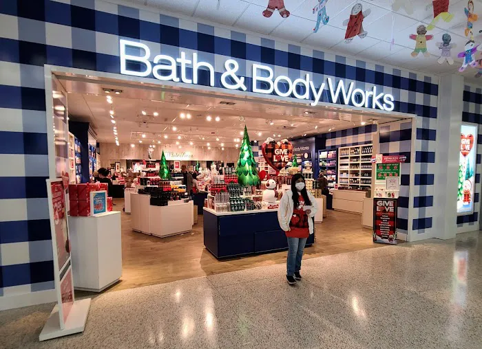 Bath & Body Works 2