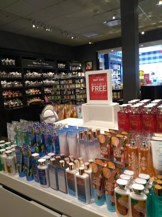 Bath & Body Works 9