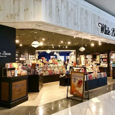 The White Barn Candle Co.