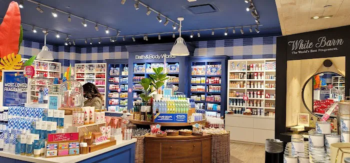 Bath & Body Works 2