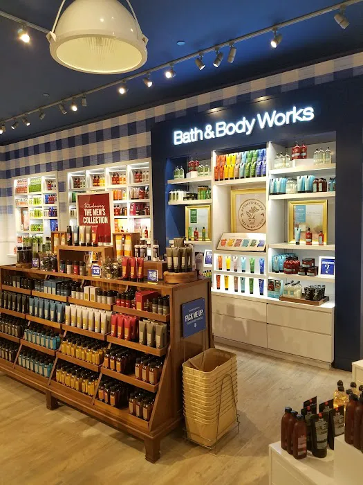 Bath & Body Works 9