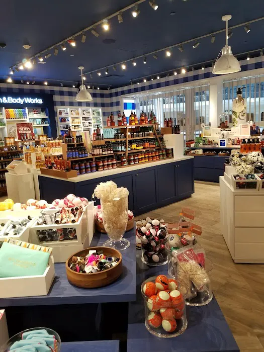 Bath & Body Works 6