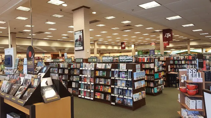 Barnes & Noble 1