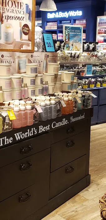 Bath & Body Works 2