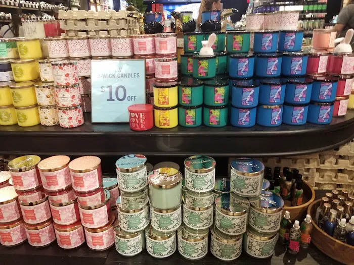 Bath & Body Works 4