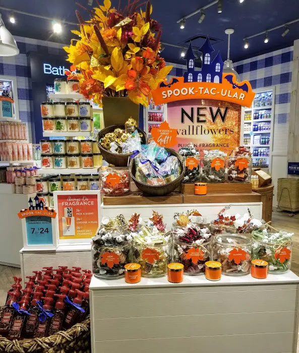 Bath & Body Works 2