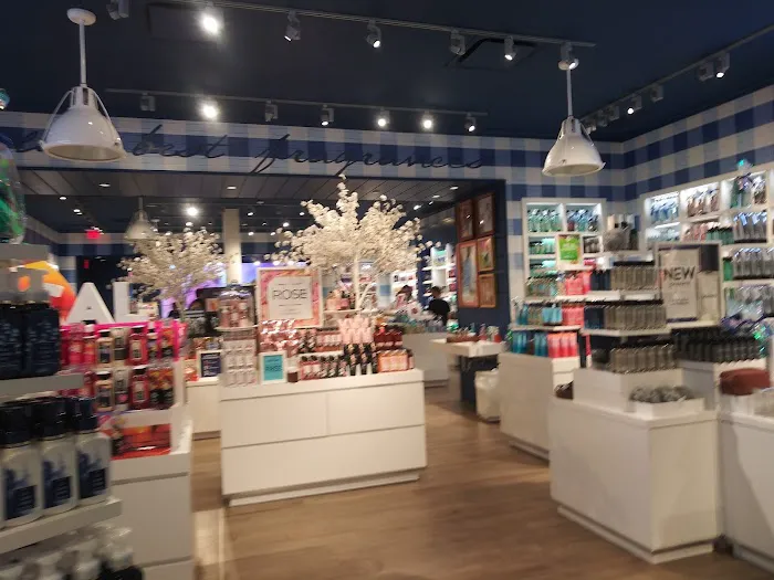 Bath & Body Works 2