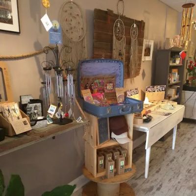 The Loving Piece - New Age Shop