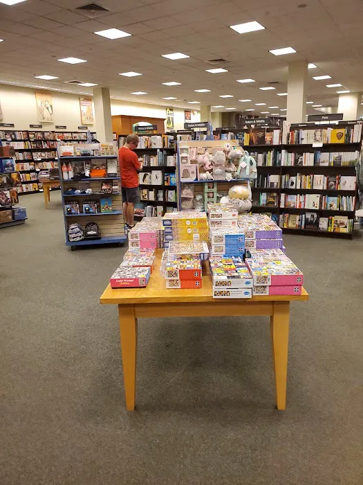 Barnes & Noble 1