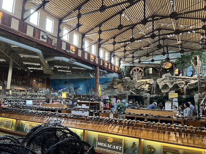 Bass Pro Shops 8