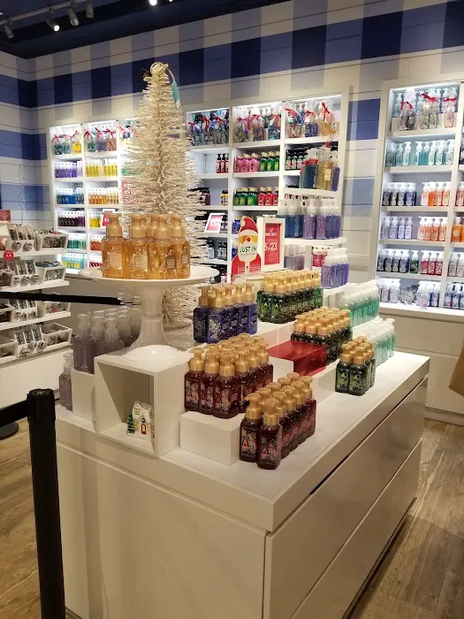 Bath & Body Works 4