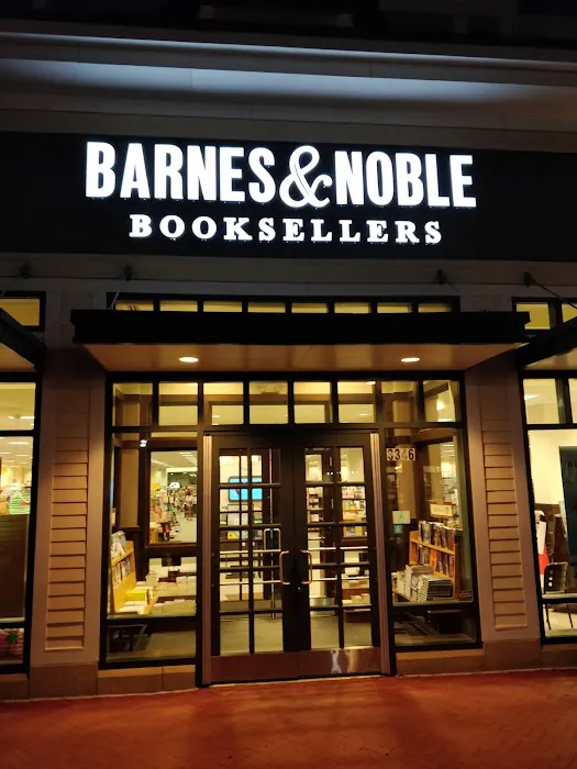 Barnes & Noble 4