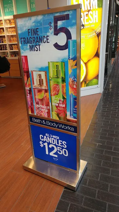 Bath & Body Works 2