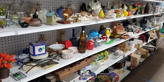 Nifty Thrifty Thrift Store 4