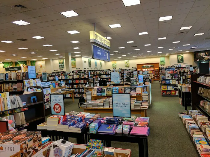 Barnes & Noble 9