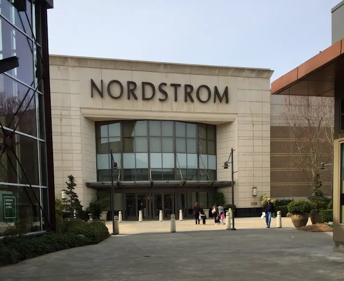 Nordstrom Alderwood Mall 4