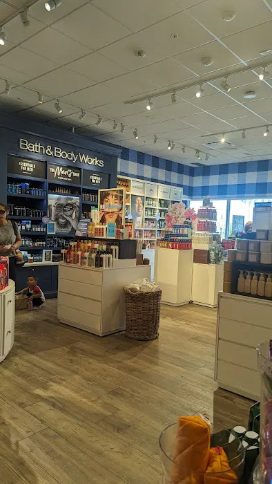 Bath & Body Works 1