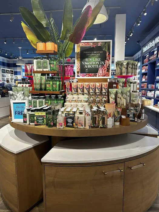 Bath & Body Works 2