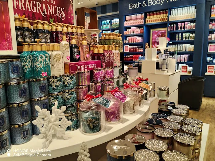 Bath & Body Works 9