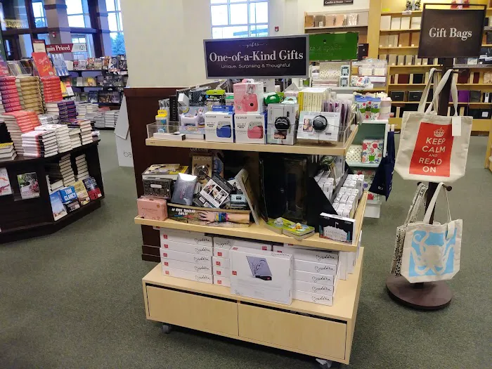 Barnes & Noble 3