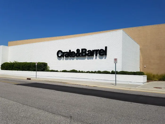 Crate & Barrel 4