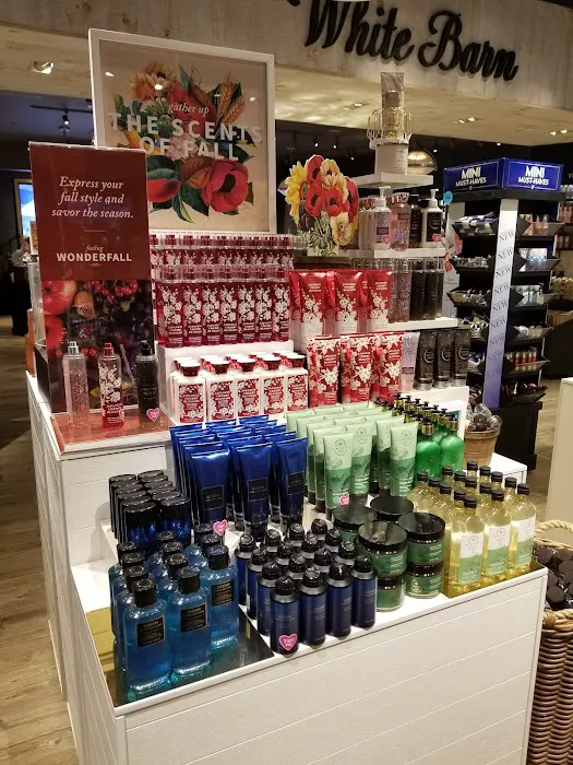 Bath & Body Works 2