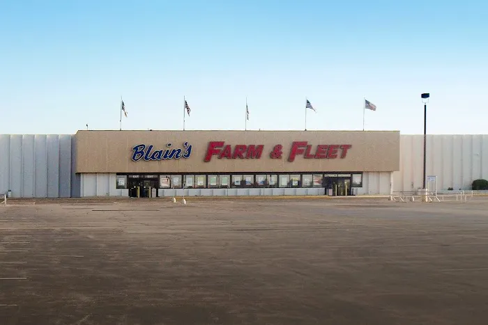 Blain's Farm & Fleet - Loves Park, Illinois 4