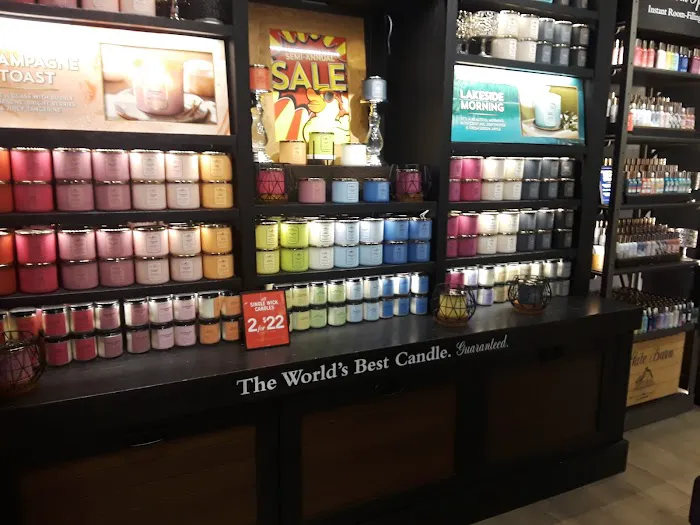 Bath & Body Works 2