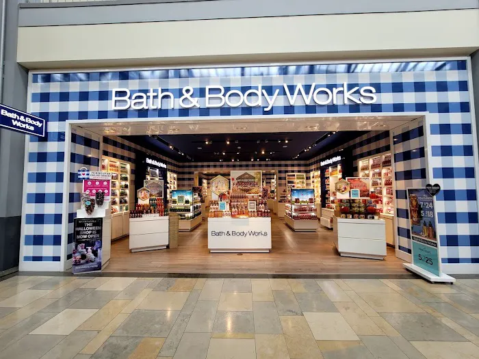 Bath & Body Works 1