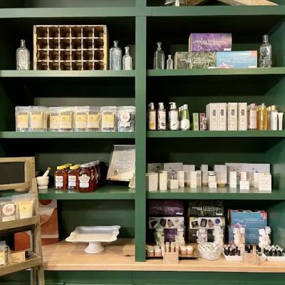 Aglow Apothecary + Healing Haven