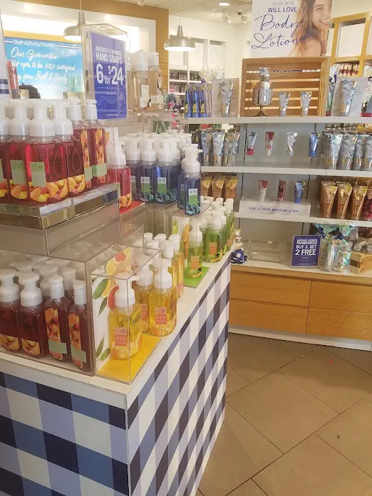 Bath & Body Works 6