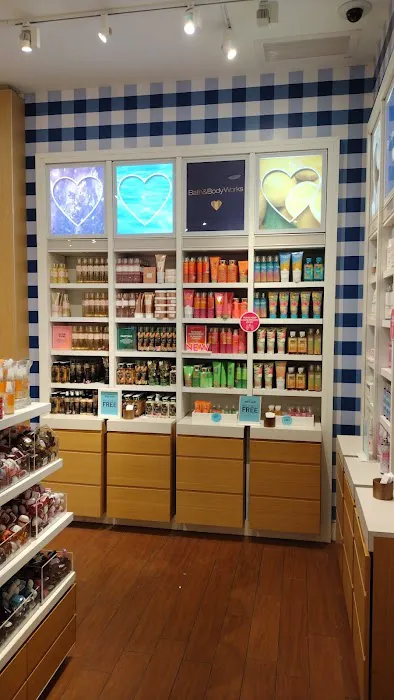 Bath & Body Works 8