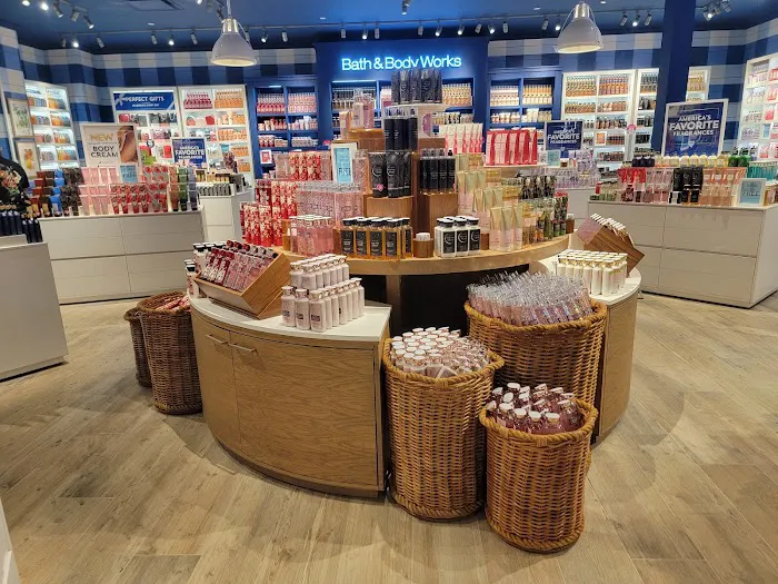 Bath & Body Works 4