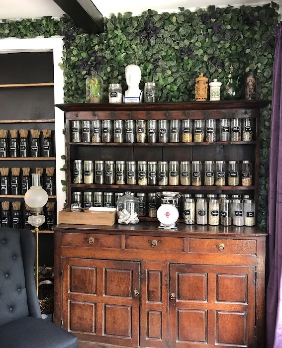 Thorn & Moon Apothecary 6