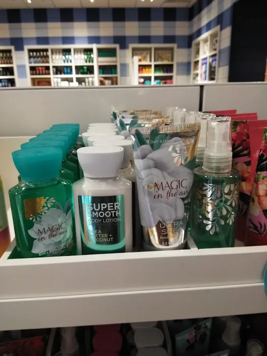 Bath & Body Works 2