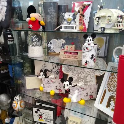 Kendall's Hallmark Shop