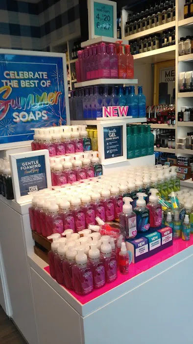 Bath & Body Works 2