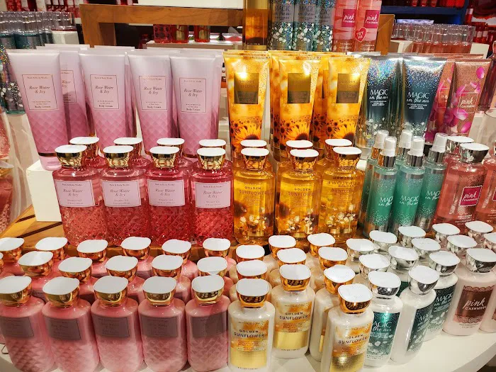 Bath & Body Works 7