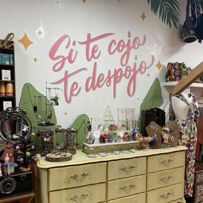 Despojitos Boutique + Gift Shop