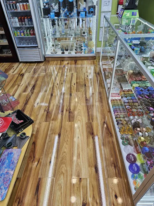 World of Smoke & Vape - South Miami 2