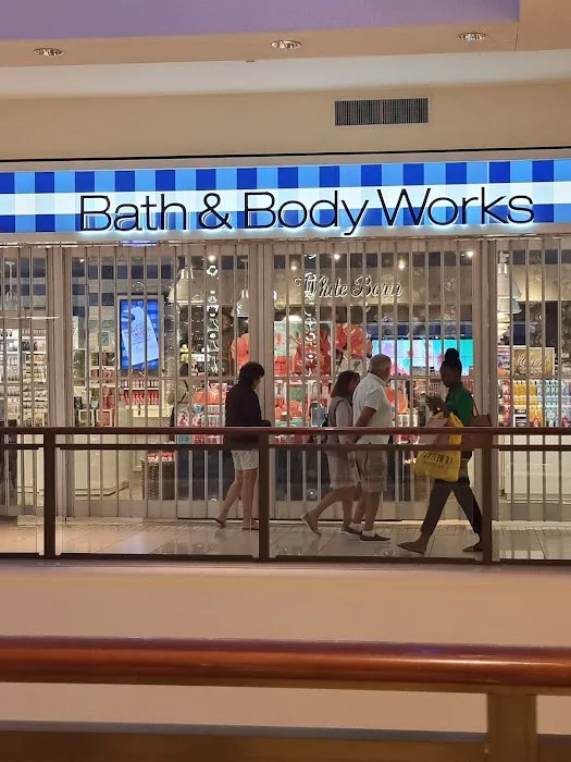 Bath & Body Works 1