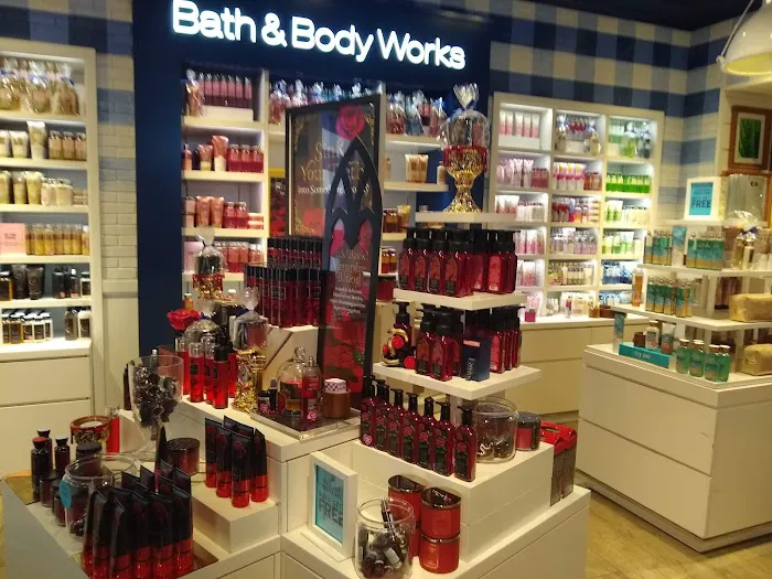 Bath & Body Works 4