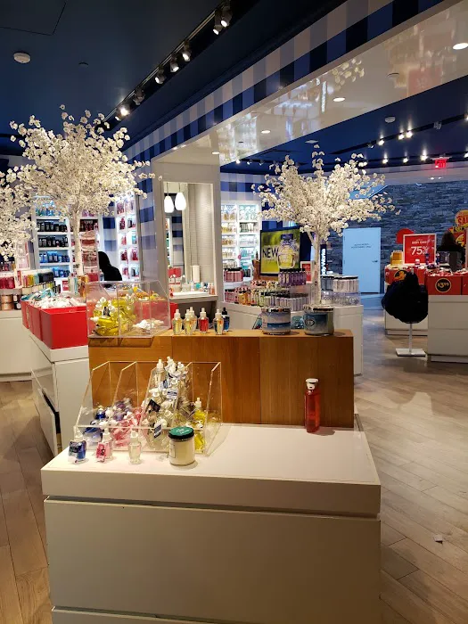 Bath & Body Works 4