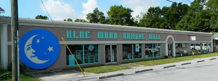 Blue Moon Antique Mall 7