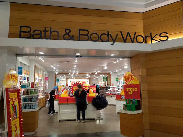 Bath & Body Works 4