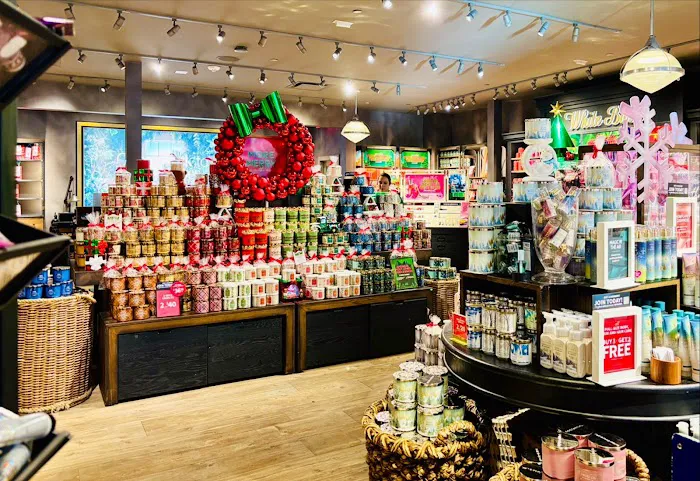 Bath & Body Works 4