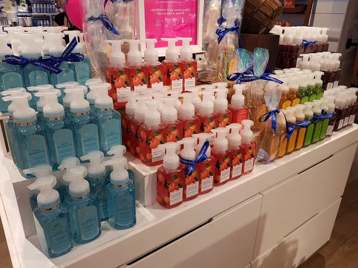 Bath & Body Works 8