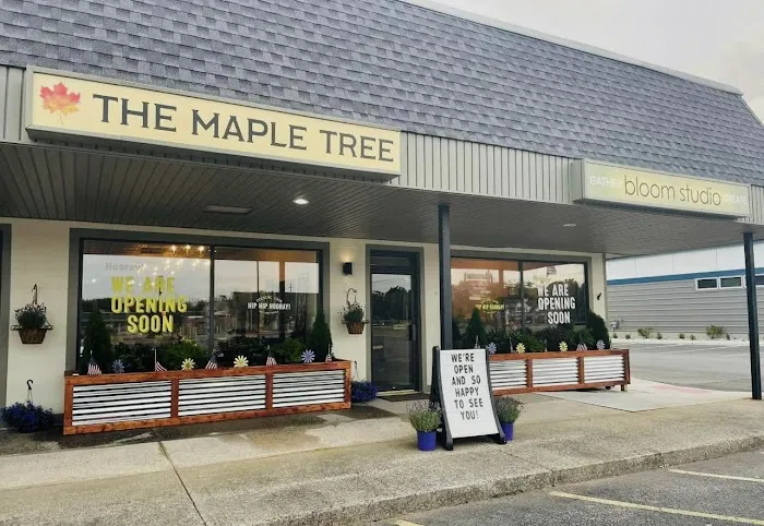 The Maple Tree Gift Shop and Bloom Studio 9