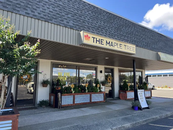 The Maple Tree Gift Shop and Bloom Studio 3