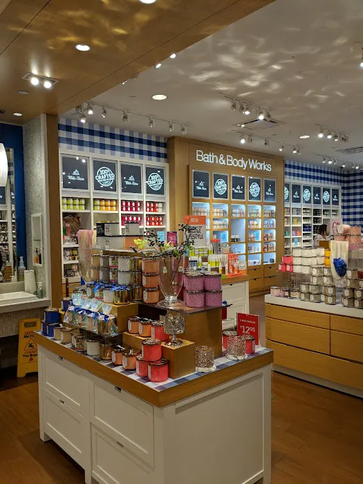 Bath & Body Works 9